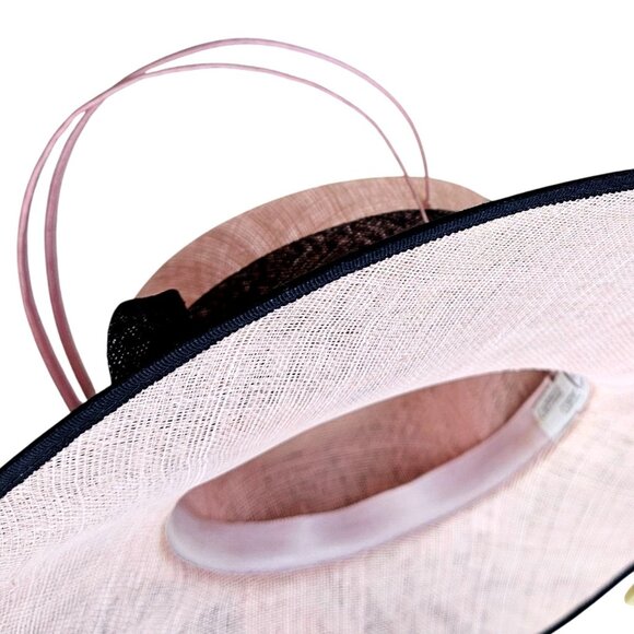 Y2K Cappelli Condici Pink Black Wide Brim Fascinator Hat Feathers L XL 25–26" - Picture 9 of 12